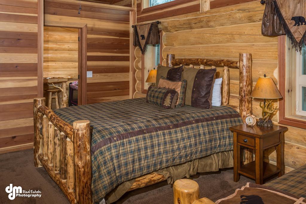 Alaska Knotty Pine B&B Палмер Екстер'єр фото